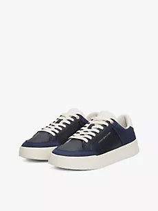 Tonal Logo Court Sneaker