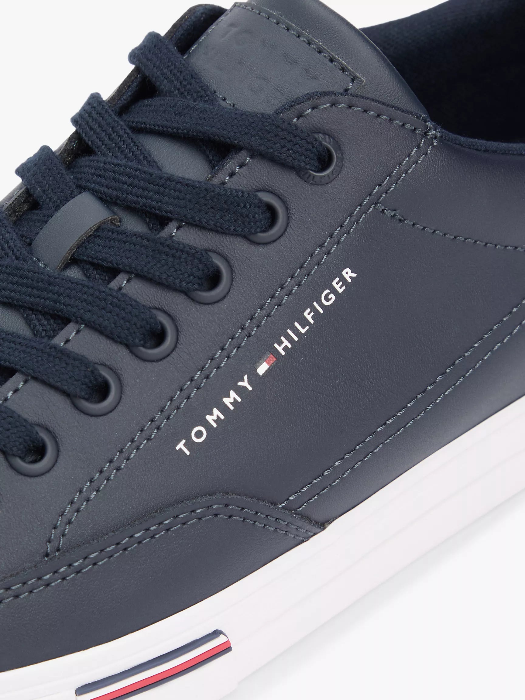 Tommy Hilfiger men's Vulcanized Leather Mix Sneaker