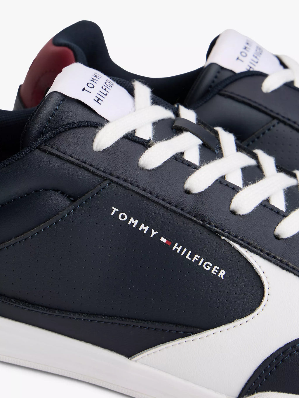 Tommy Hilfiger men's Leather Low-Top Cupsole Sneaker
